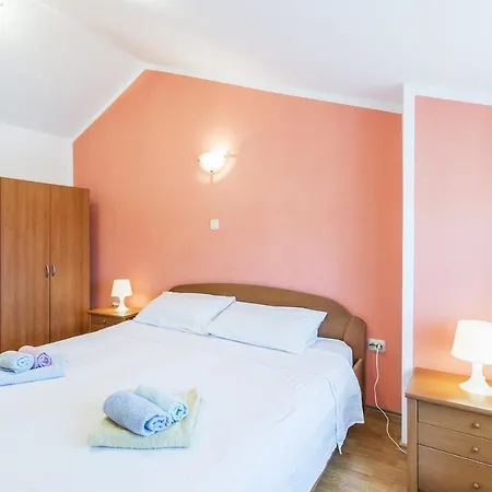 Matea-pet Friendly *
